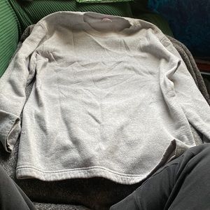 Grey hanes sweatshirt